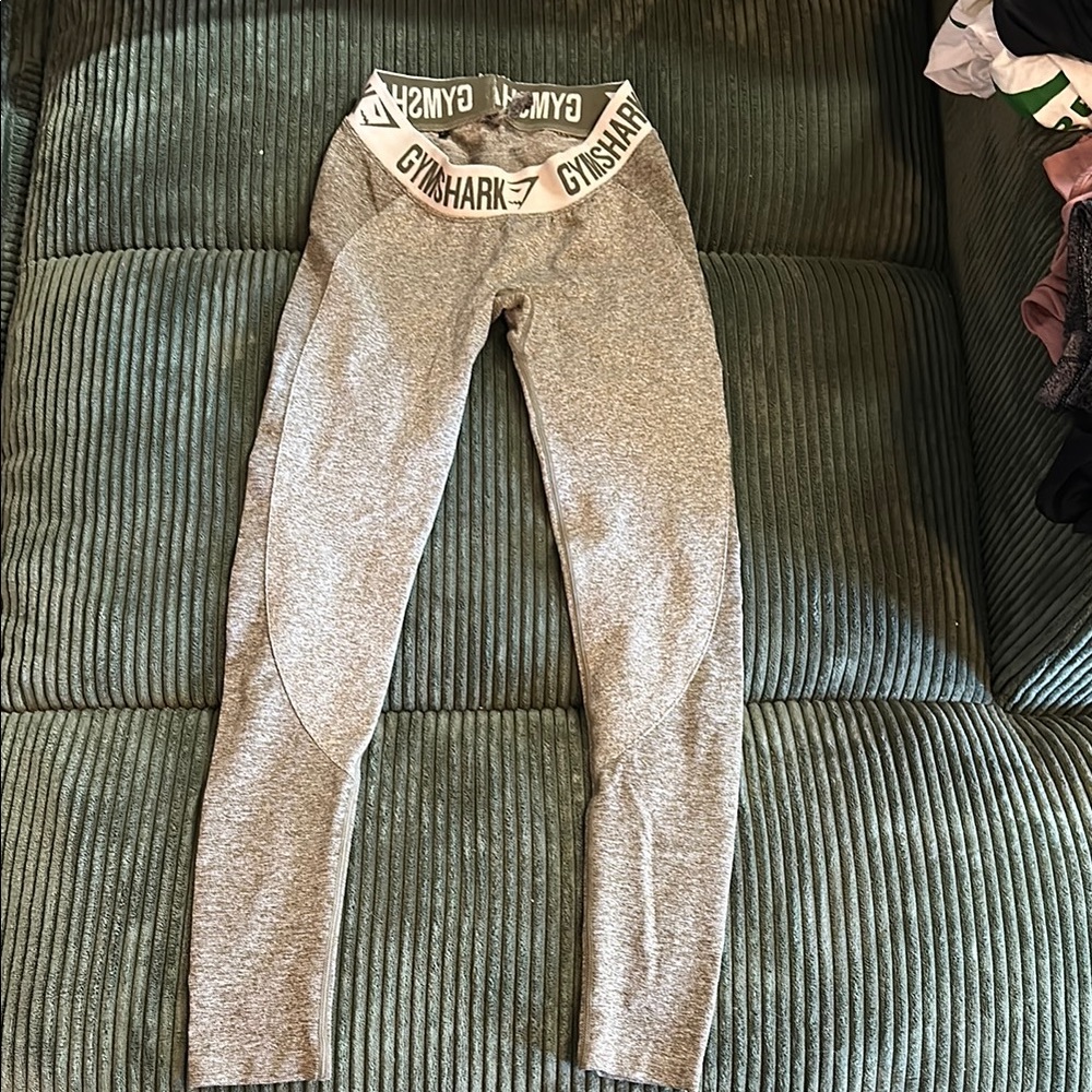 Gymshark Light Navy Green Leggings with Stretchy Material and Distinct Waistband